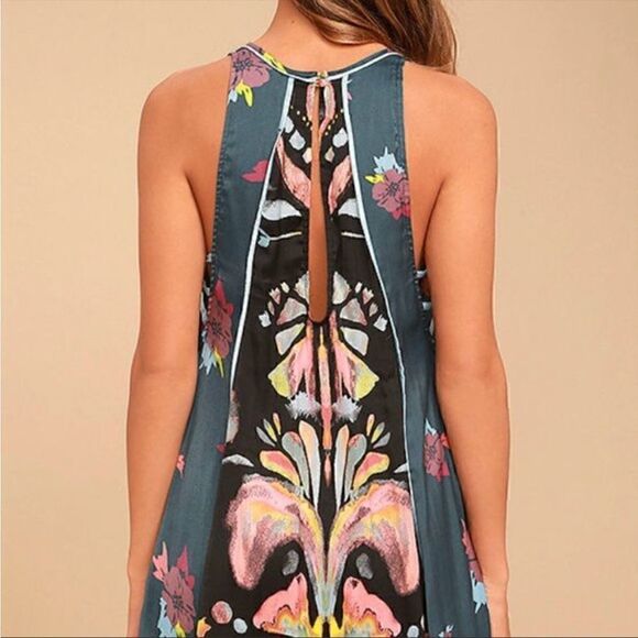 Free
PeopleādreamĀ freeātunicā - Picture 3 of 7